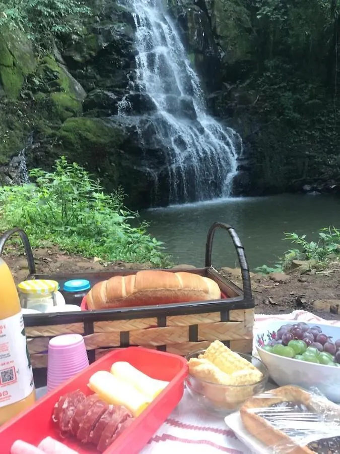 Chale Com Vista Para O Vale E Churrasqueira- A 6Km Do Centro Ibicare Κάμπινγκ