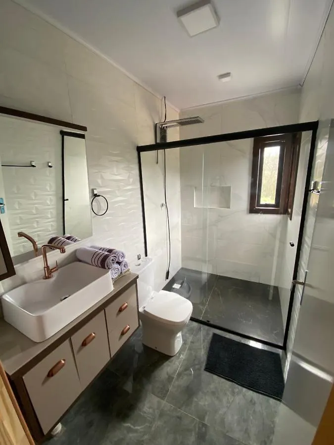 Chalé São Bento - Tranquilidade e conforto a 12km de Treze TIlias SC Ibicare Camping